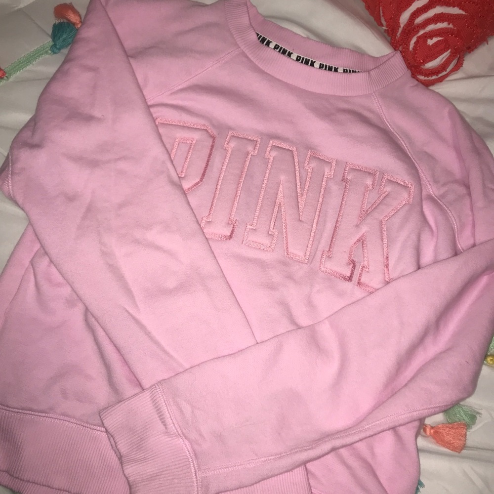 pink sweatshirt